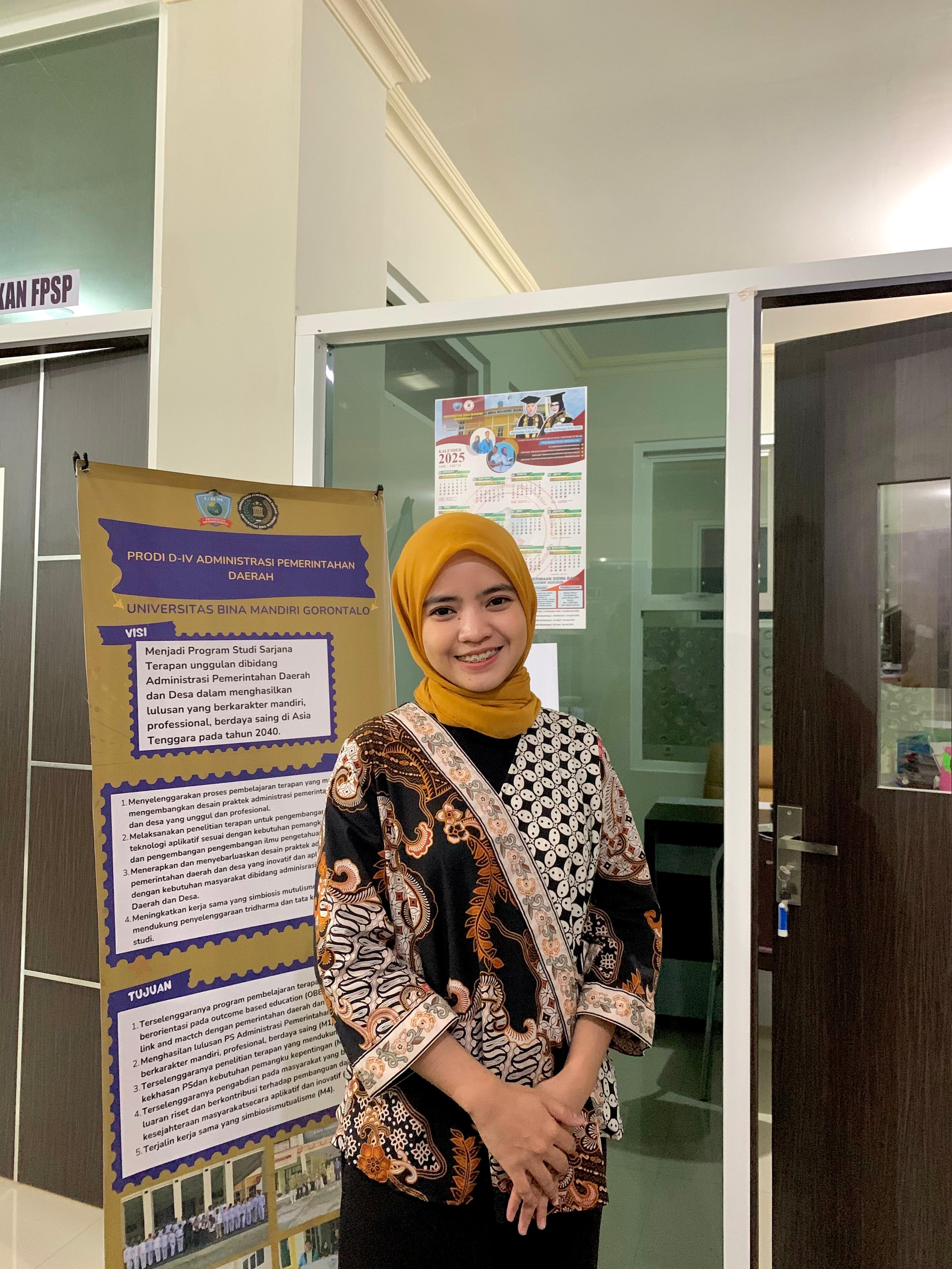 Adinda Maharani Jamil Latief , S.KM,M.KKK 