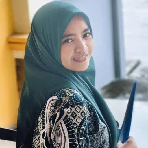 Adinda Maharani Jamil Latief, S.KM., M.KKK