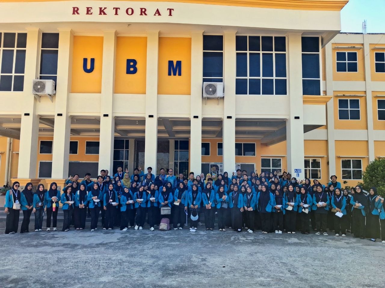 119 MAHASISWA UBM GORONTALO DILEPAS, SIAP WUJUDKAN PEMBERDAYAAN MASYARAKAT BERBASIS SDGs