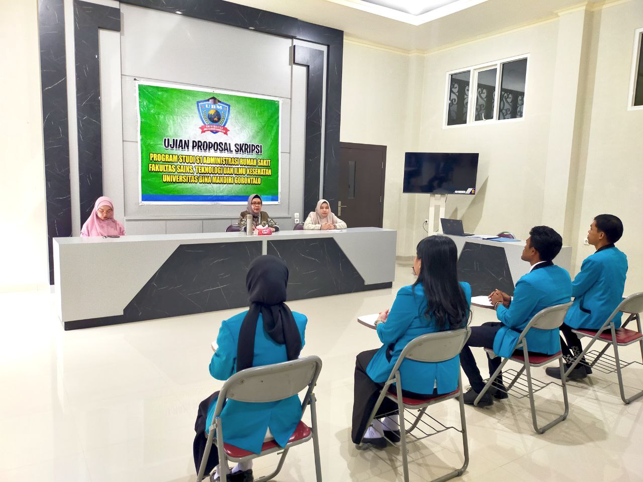 12 Mahasiswa UBM Gorontalo Ikuti Ujian Proposal Skripsi, Rektor Titin: Tekankan Dispilin Waktu dan Output Penelitian Berkualitas