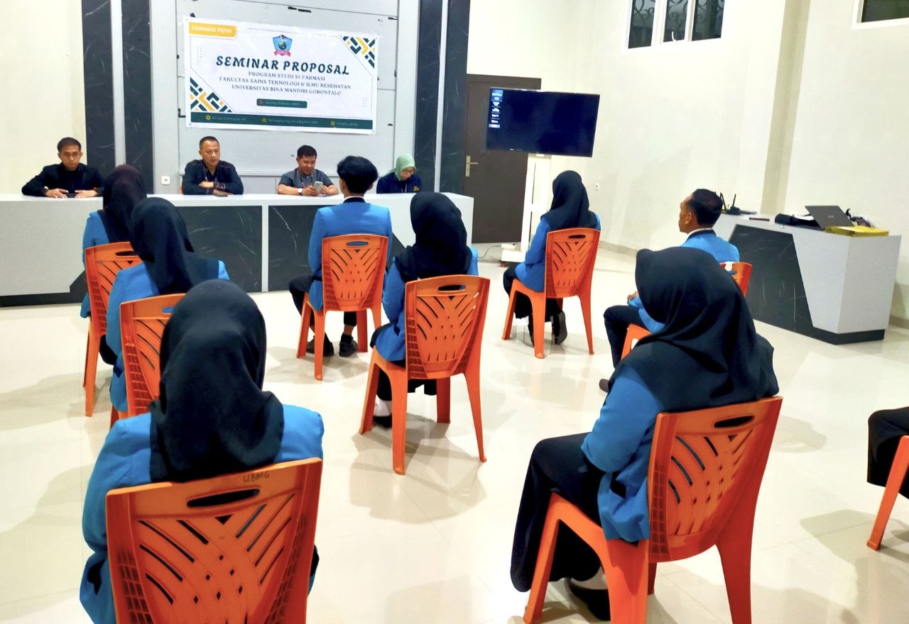 Seminar Proposal Prodi S1 Farmasi UBMG, Plt. Warek I Rizal: Kualitas Penelitian Harus Dibangun Diatas Prinsip Kejujuran Ilmiah