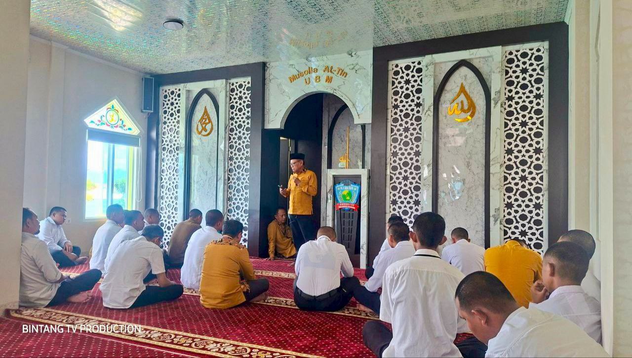 Sivitas Akademika UBM Gorontalo, Khusyuk Ikuti Kultum Rutin Ba'da Dzuhur, Teguhkan Iman-Takwa dan Raih Sukses Dunia-Akhirat