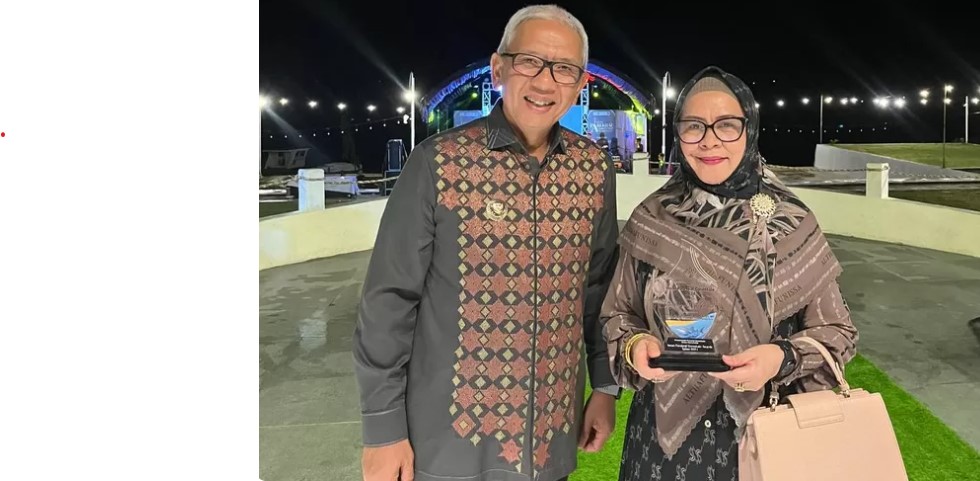 Rektor UBM Gorontalo Raih Penghargaan Insan Pelopor SDM Pariwisata Provinsi Gorontalo
