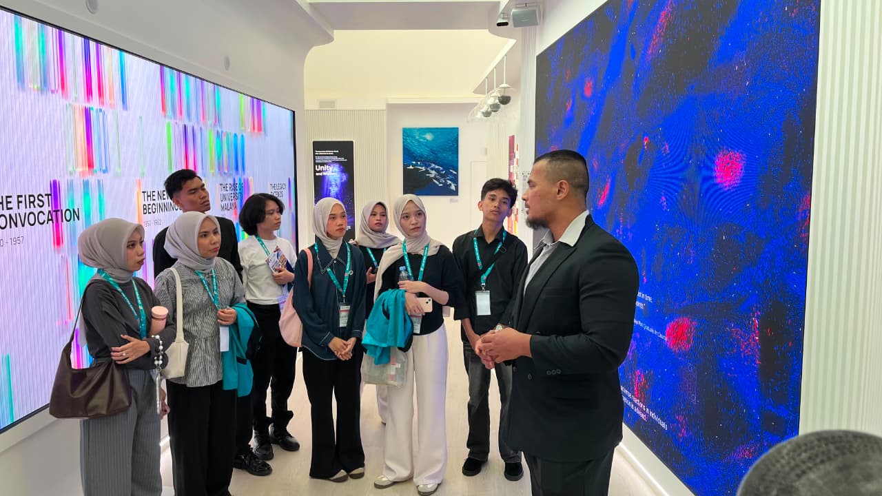 Perkuat Wawasan Akademik dan Inovasi Global, Mahasiswa UBMG Jalani Hari Kedua KKM Internasional di Universiti Malaya