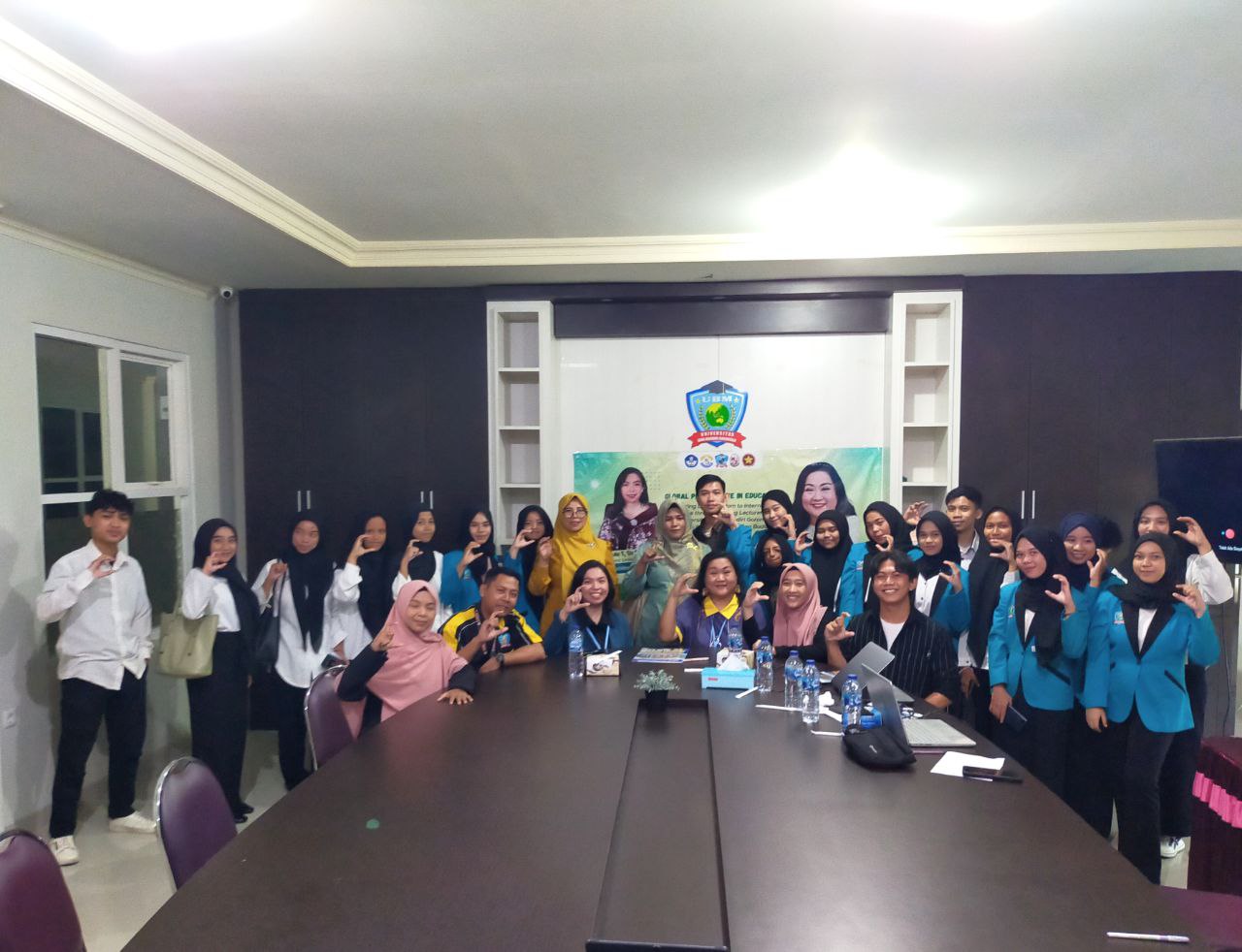 Implementasi Visiting Lecturer di Kampus UBM Gorontalo, Dosen Filipina Beri Wawasan dan Keilmuan ke Mahasiswa