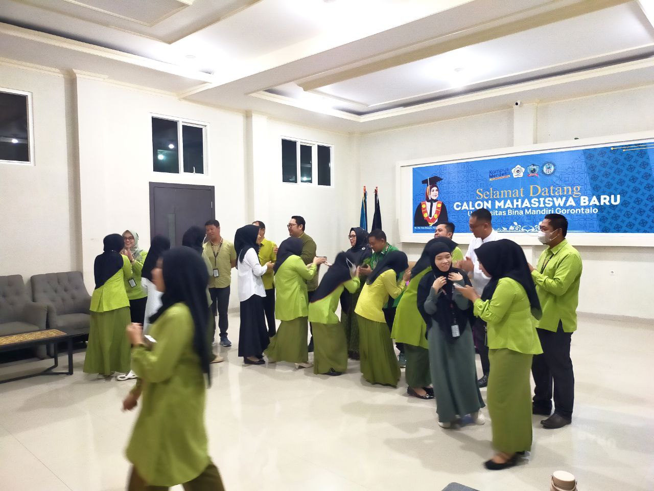 Ketua YBMG dan Rektor UBM Gorontalo Pimpin Apel Perdana Pasca Libur Idul Fitri 1446 H