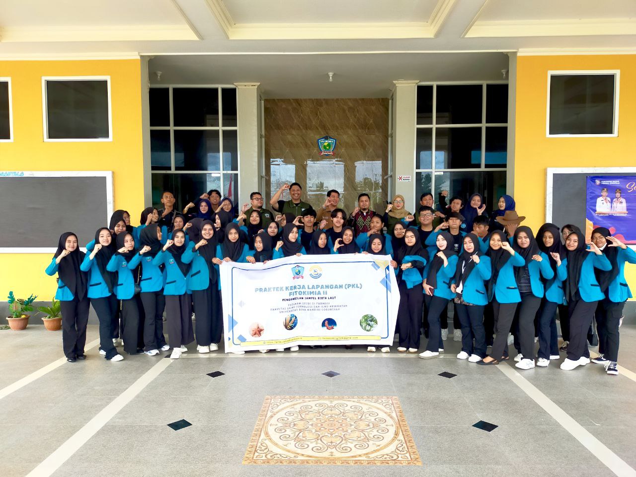 48 Mahasiswa Farmasi UBM Gorontalo Laksanakan PKL, Warek 1: Momen Upgrade Wawasan dan Berdampak bagi Masyarakat