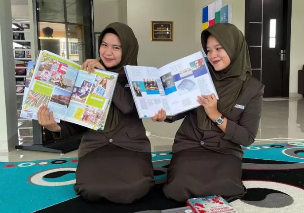 Perpustakaan dan Pusat Studi Eropa Timur UBM Gorontalo Ketambahan Koleksi dari Dubes Ukraina