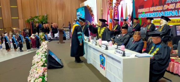 Langkah Besar Kampus UBM Gorontalo, Program Magister Manajemen Perdana Diwisuda
