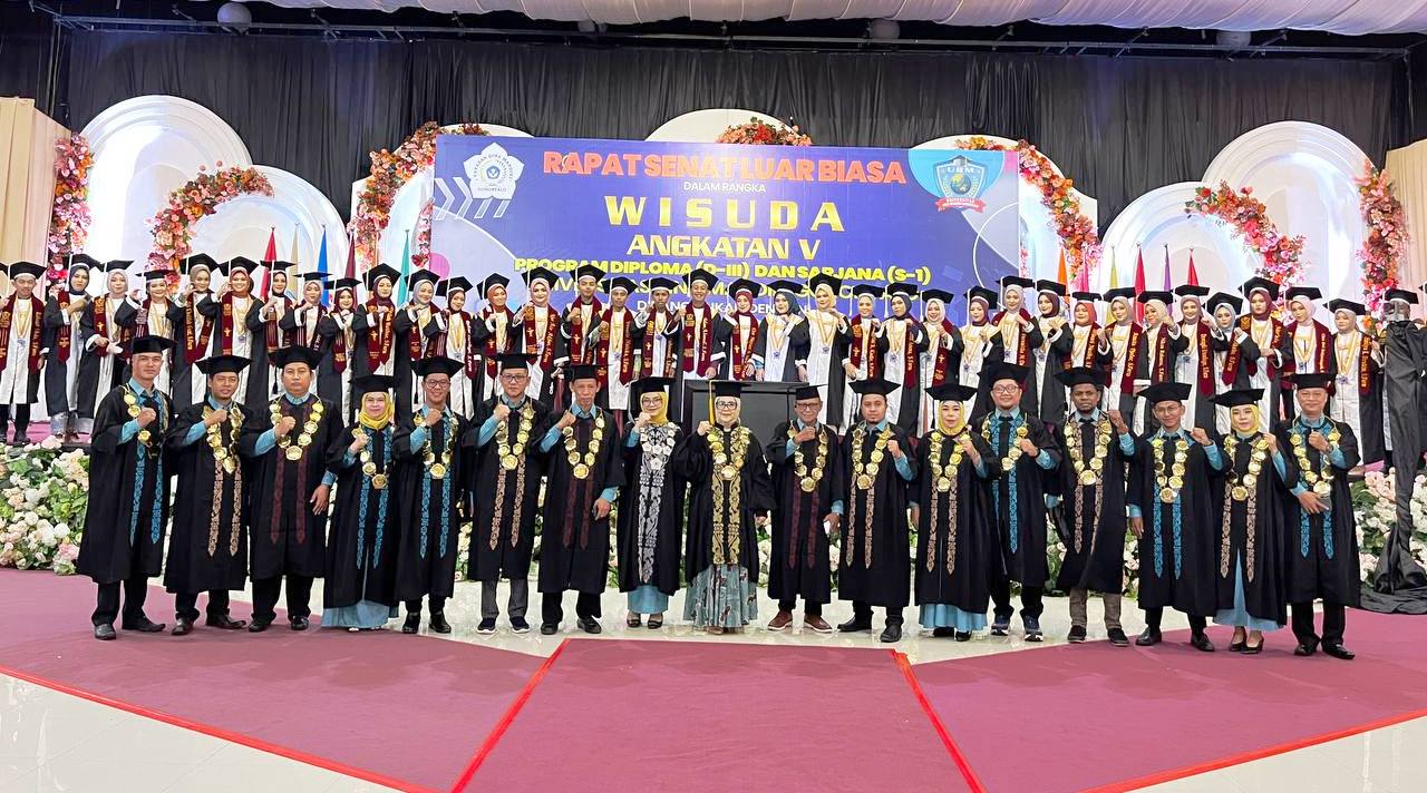 Rapat Senat Luar Biasa UBM. Dr. Ayu Anastasya Rachman, MA Sampaikan Orasi Ilmiah