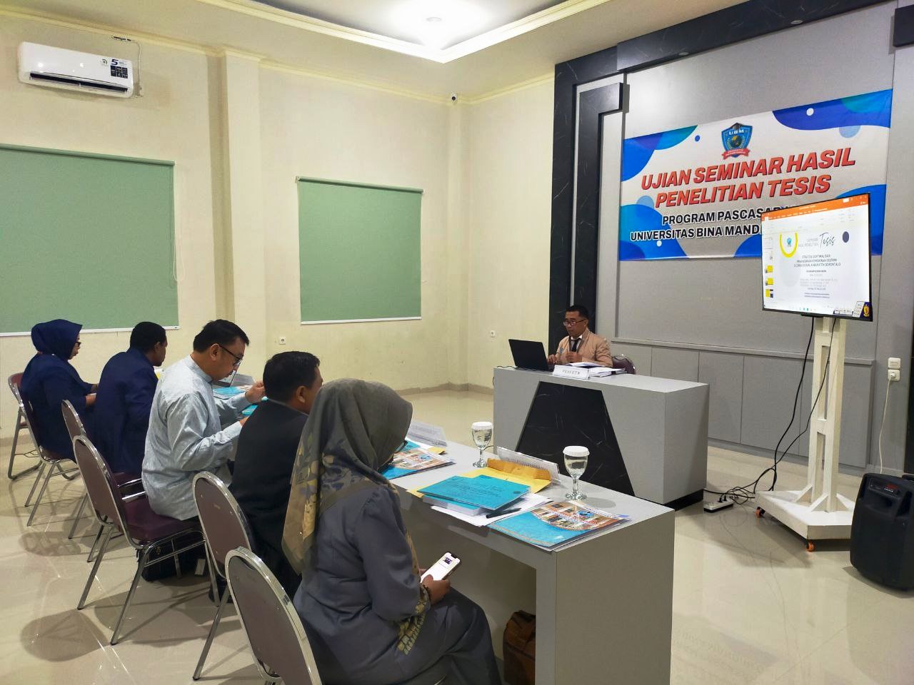 PPs UBM Gorontalo Gelar Ujian Seminar Hasil Tesis Perdana