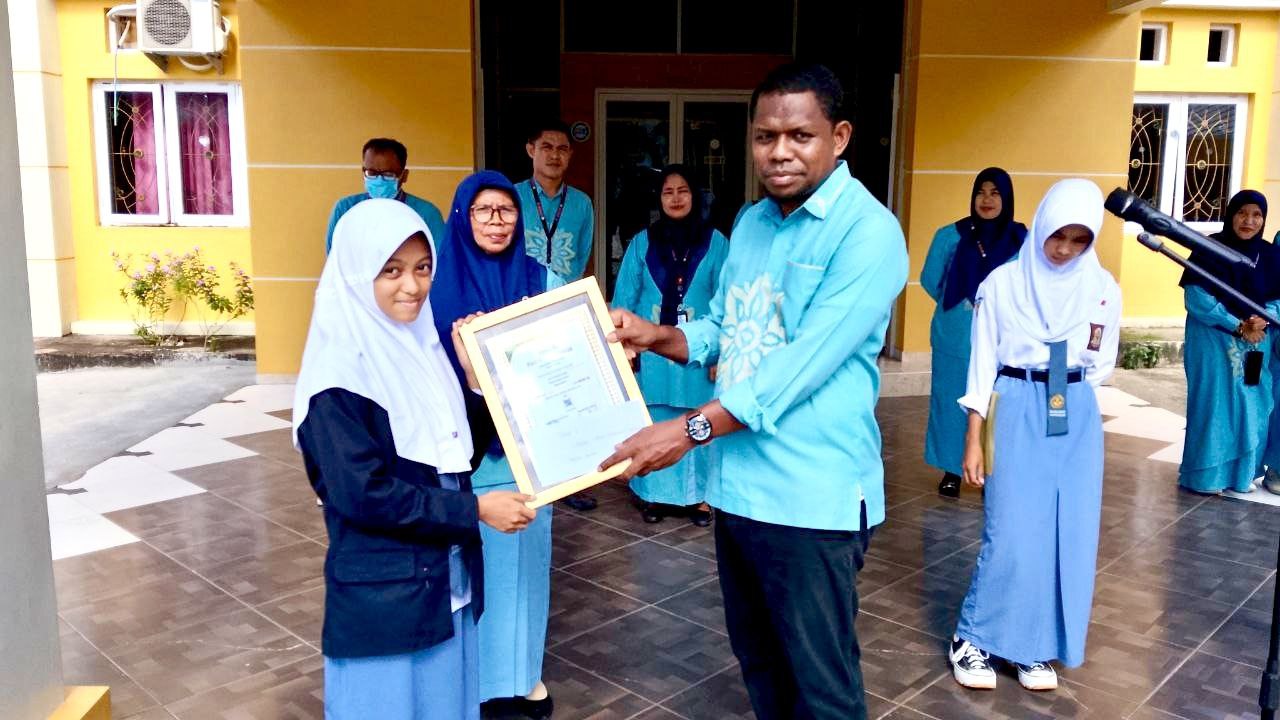 Miftahul Jannah Lakoro, Siswa SMK Bina Mandiri Boalemo Raih Medali Perak Olimpiade Nasional