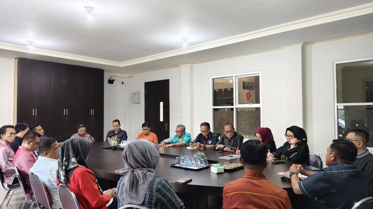 Pertemuan Ilmuwan Manajemen, Rektor UBM Gorontalo Jadi Ketua Asosiasi Ilmuwan Manajemen Indonesia (AIMI) Gorontalo