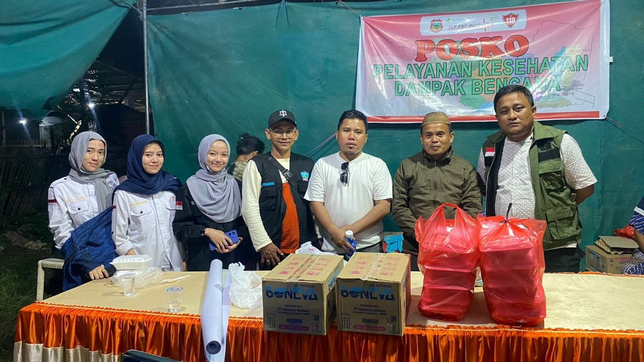 Tak Hanya Buka Puasa Bersama, Prodi Tekpen UBM Gorontalo Beri Bantuan di Masjid Poowo Barat Kabila