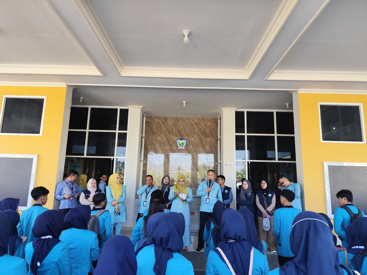 DILEPAS KE 19 DESA, MAHASISWA UBM GORONTALO SIAP MENGABDI, BERINOVASI, DAN MEMBERI DAMPAK