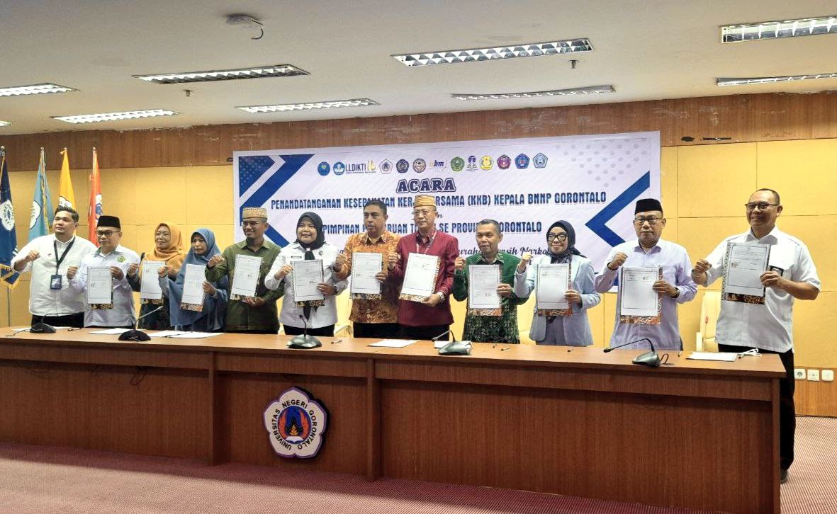 Kampus UBMG Perkuat Sinergi Pencegahan Narkoba, Plt Rektor Rizal, M.Si Teken PKS Bersama BNN Provinsi Gorontalo