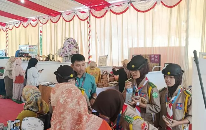 Stand FPPBM UBM Gorontalo Jadi Daya Tarik di Pembukaan Perkemahan Peran Saka Nasional 2025
