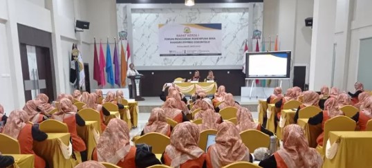 Rapat Kerja I FPPBM, Dr. Titin Tegaskan Peran Perempuan dalam Pemberdayaan Sosial dan Pendidikan Semakin Diperkuat