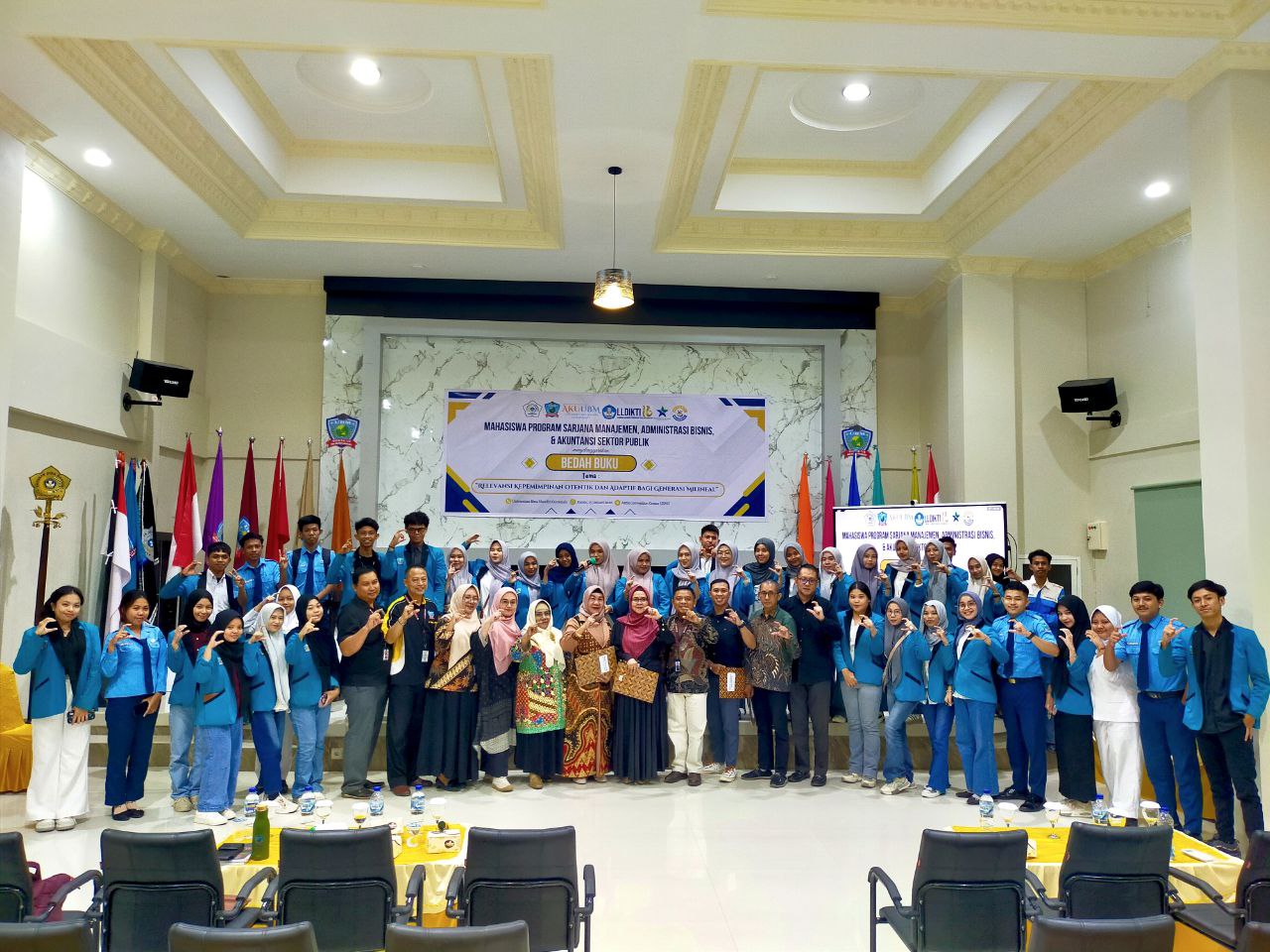 Bedah Buku Kampus UBMG, Rektor Titin: Mahasiswa Didorong untuk Peekuat Karakter dan Kepemimpinan yang Berintegritas serta Adaptif