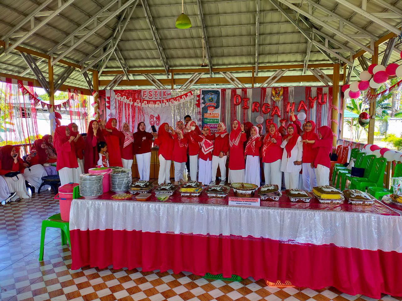 Semarak HUT Kemerdekaan RI di Kampus UBM, Rektor Titin: Momen Tingkatkan Kekeluargaan dan Soliditas