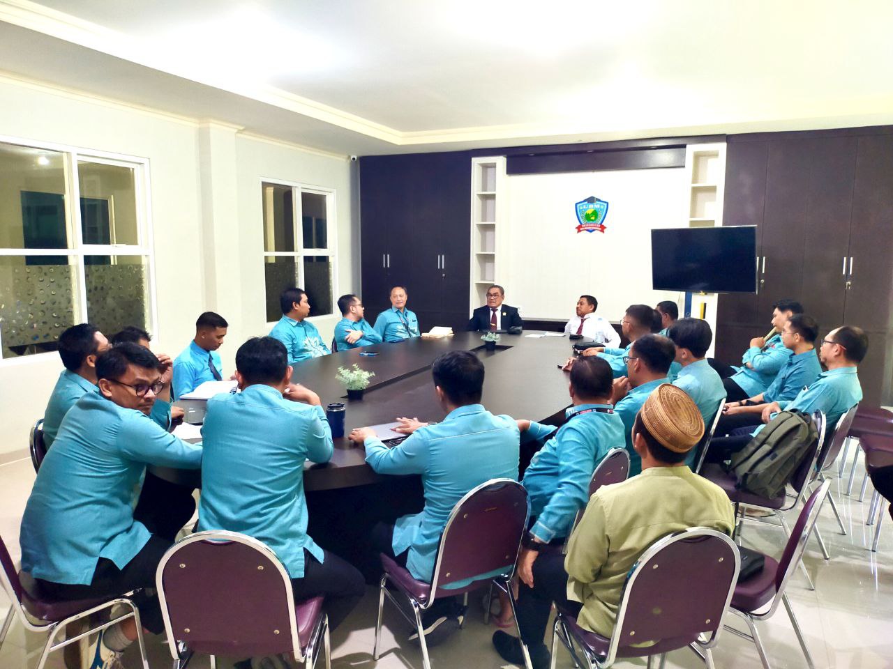 Prof. Basri Modding dan Dr. Azis Rachman Beri Motivasi untuk Penguatan Kapasitas SDM UBM Gorontalo