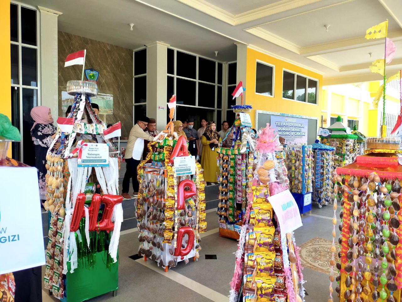 Semarak Cahaya Maulid Nabi Muhammad SAW dan Festival Tolangga 2025 di Kampus UBM Gorontalo